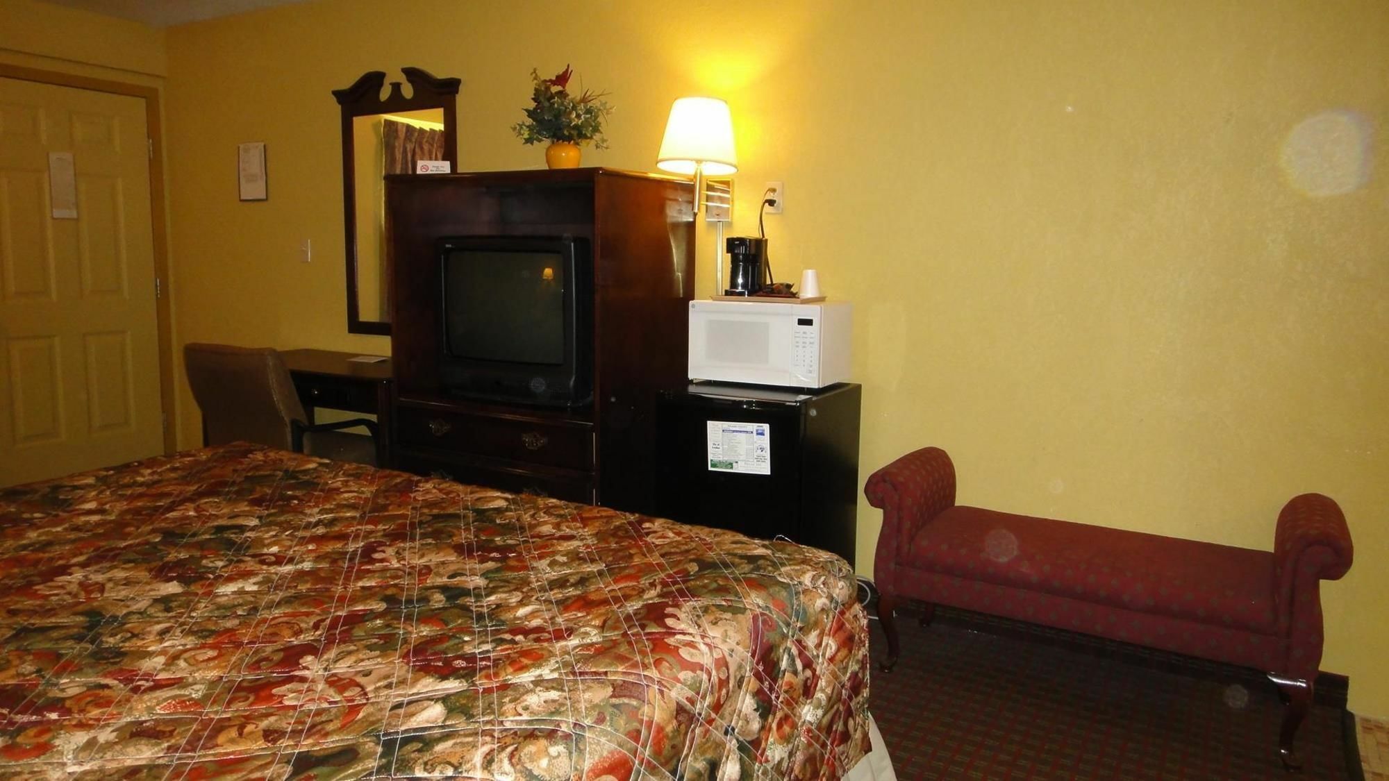 Relax Inn St. Robert Εξωτερικό φωτογραφία